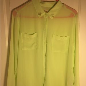 Spring green top